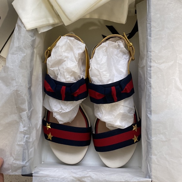 Gucci sandals Size 7 - Picture 11 of 12